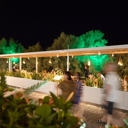 Kamari Beach Hotel Esterno foto