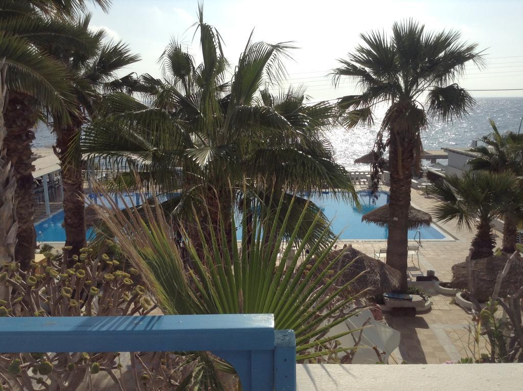 Kamari Beach Hotel Esterno foto