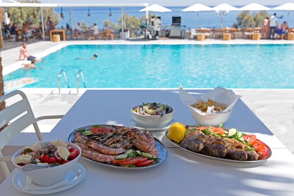 Kamari Beach Hotel Esterno foto